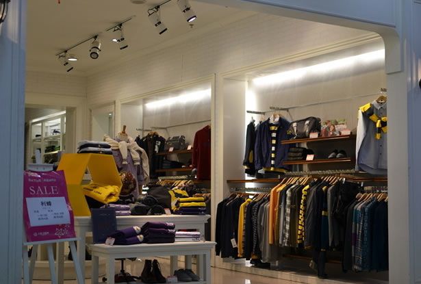 服裝店裝修、服裝店設(shè)計(jì)、服裝店裝修效果圖