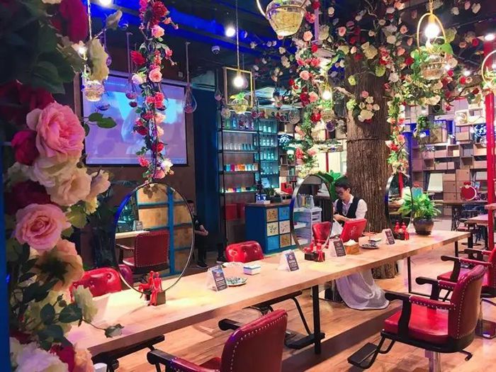 美發(fā)店裝修一般多少錢？美發(fā)店裝修要注意什么